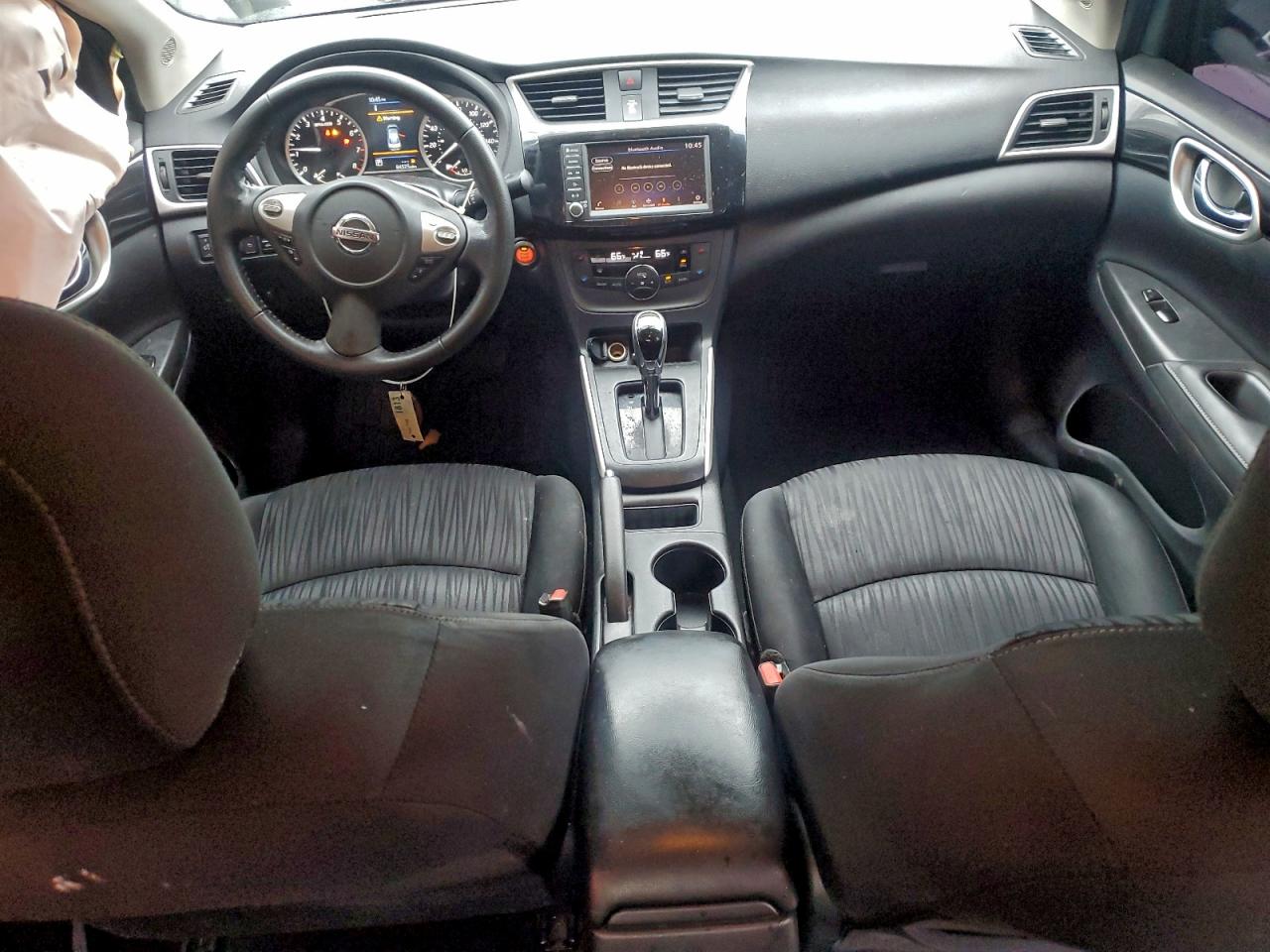 Nissan Sentra S Image 4