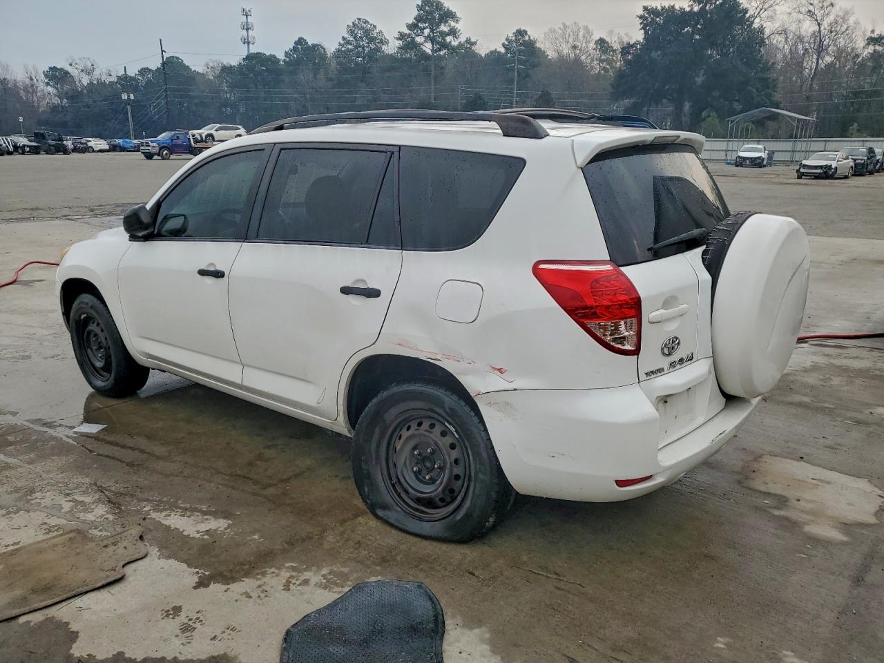 Toyota RAV4 Image 3