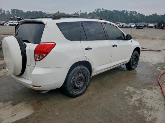 Toyota RAV4 Image 5