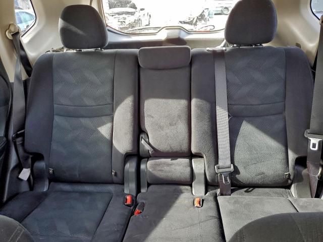 Nissan Rogue S Image 8