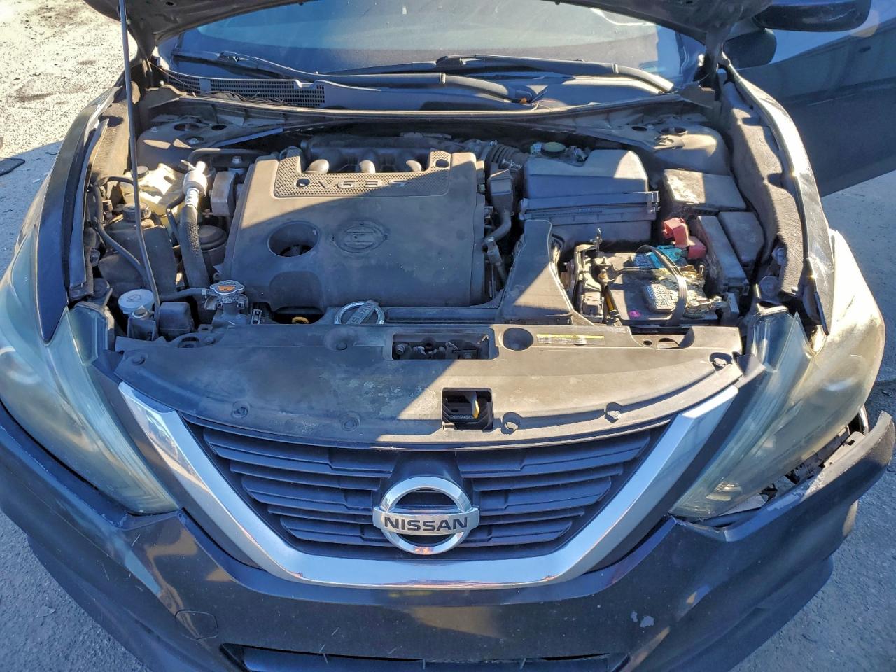 Nissan Altima 3.5sl Image 10