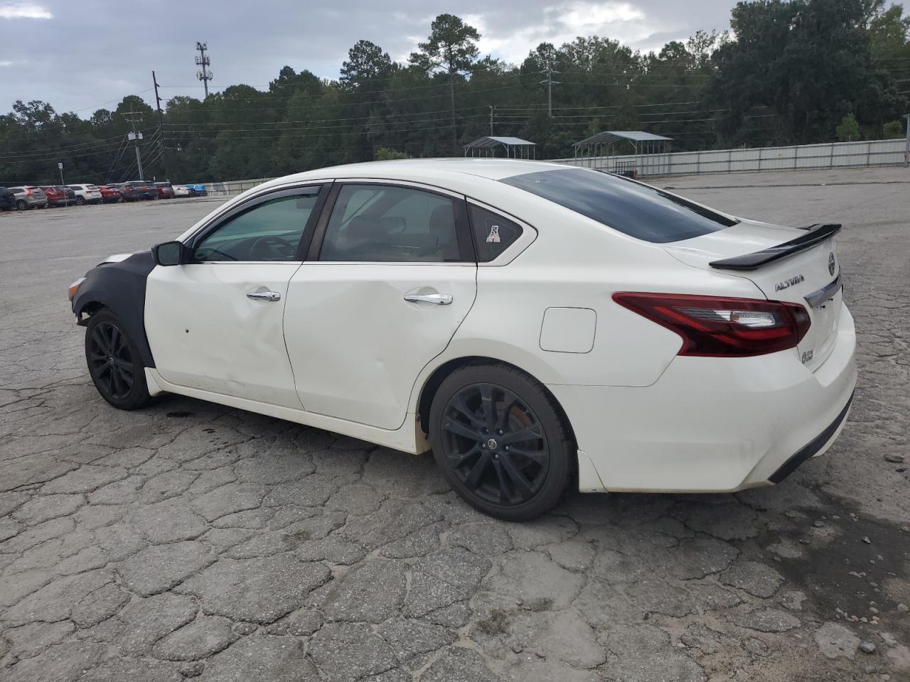 Nissan Altima 2.5 Image 2