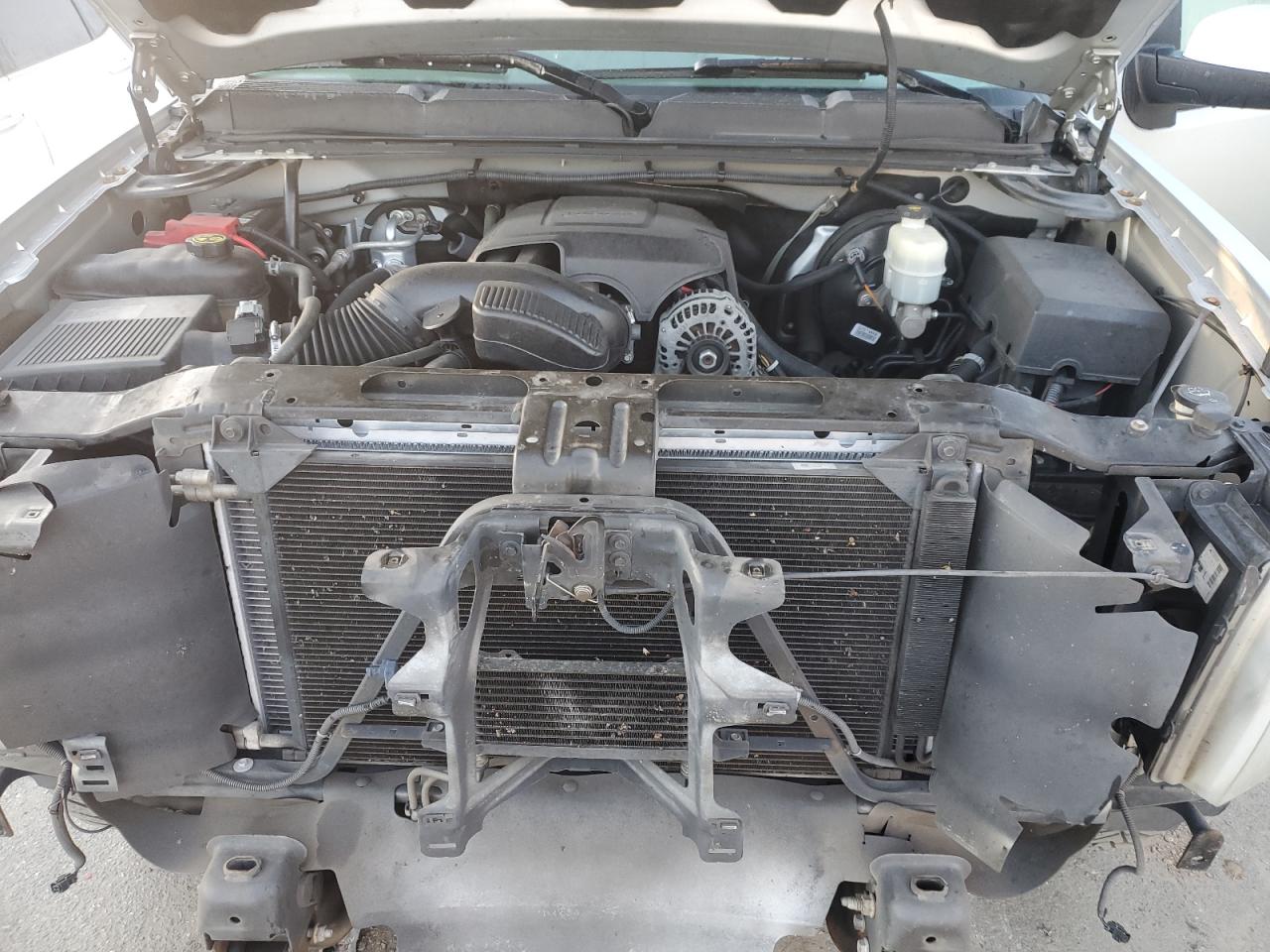 Chevrolet Silverado C1500 Ltz Image 10