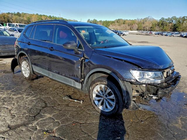 Volkswagen Tiguan S Image 10