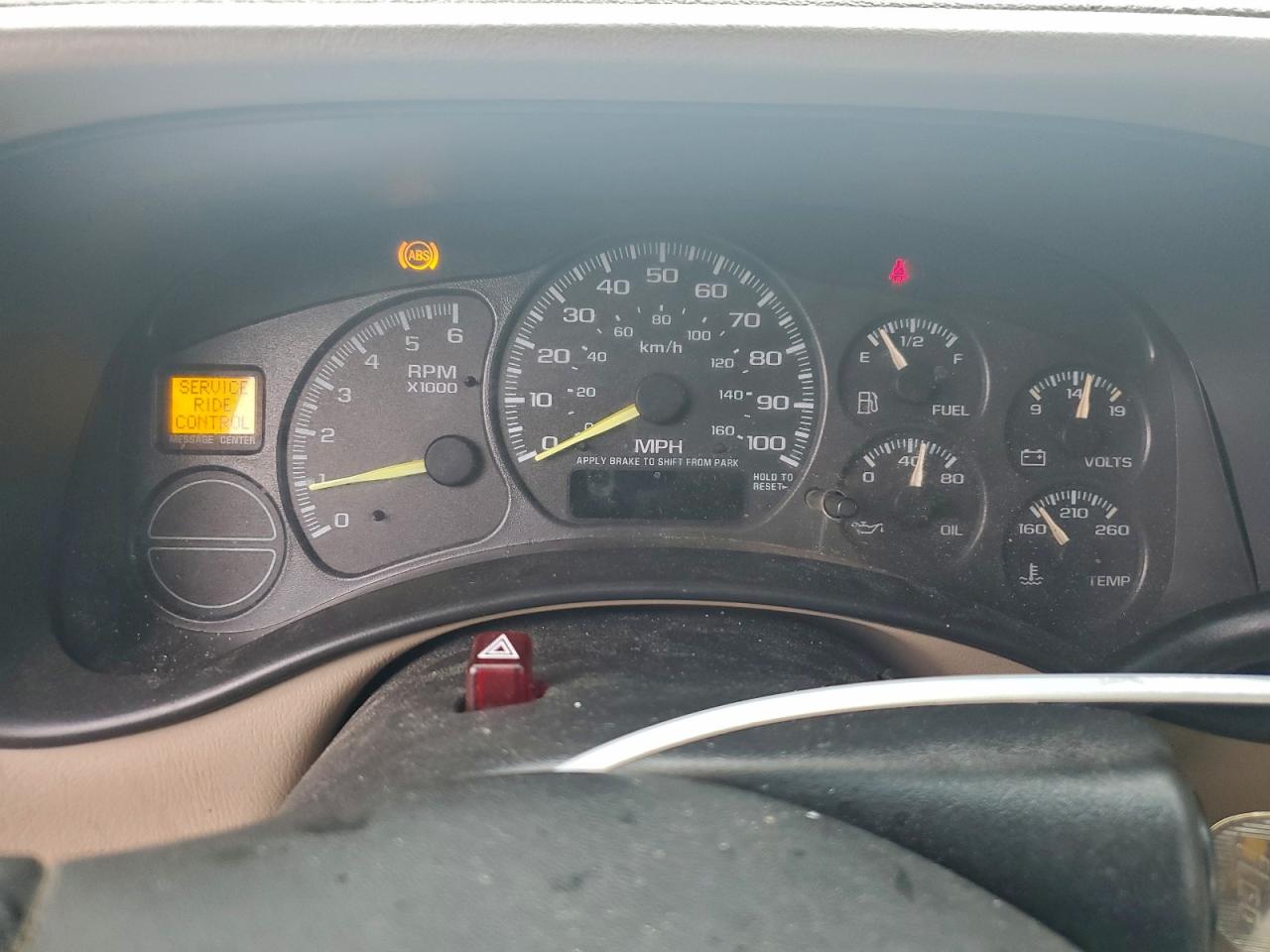 GMC Yukon C1500 Image 12