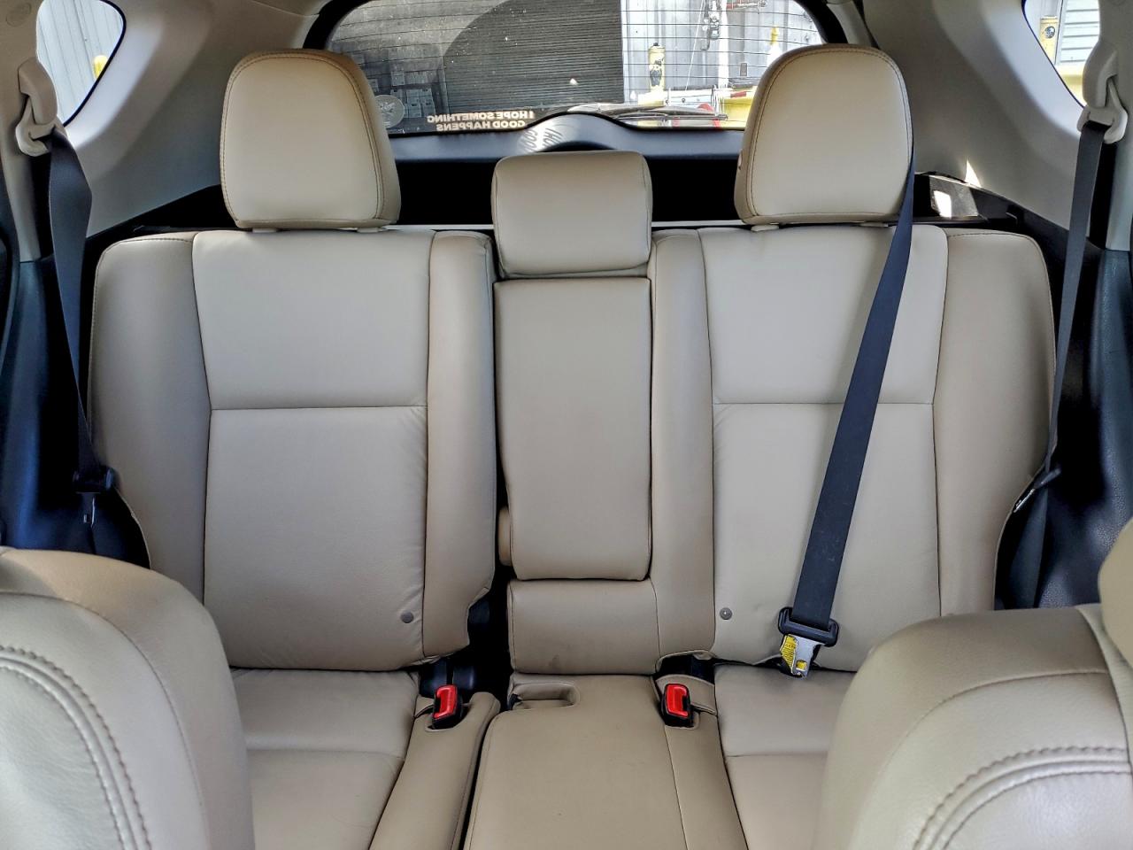 Toyota RAV4 Xle Image 9