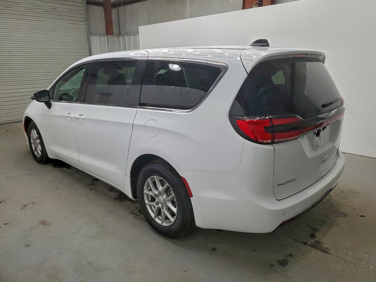 Chrysler Pacifica Select Image 6