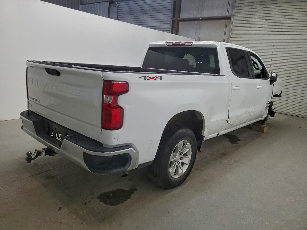 Chevrolet Silverado K1500 Lt Image 2