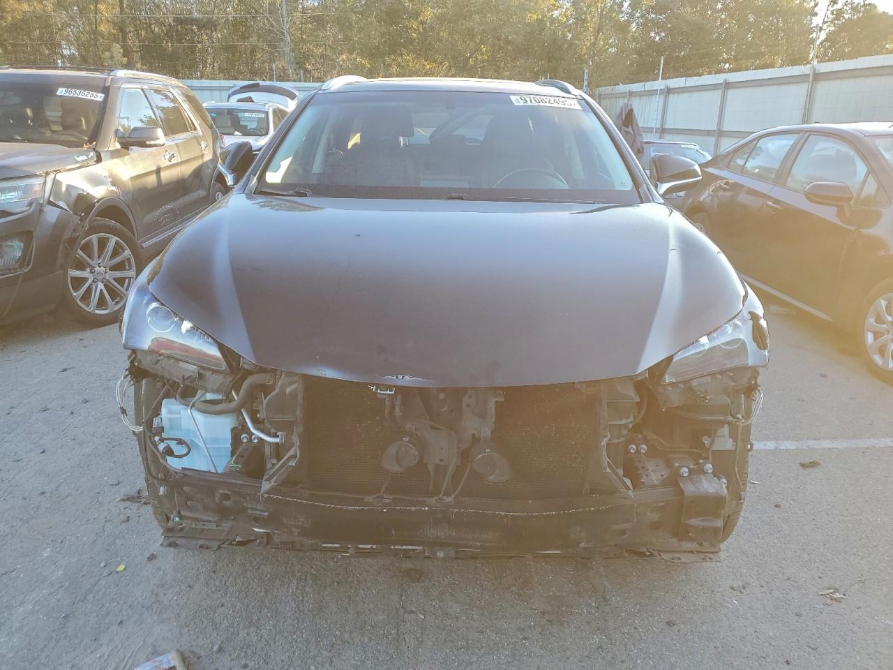 Lexus NX 200t Base Image 14