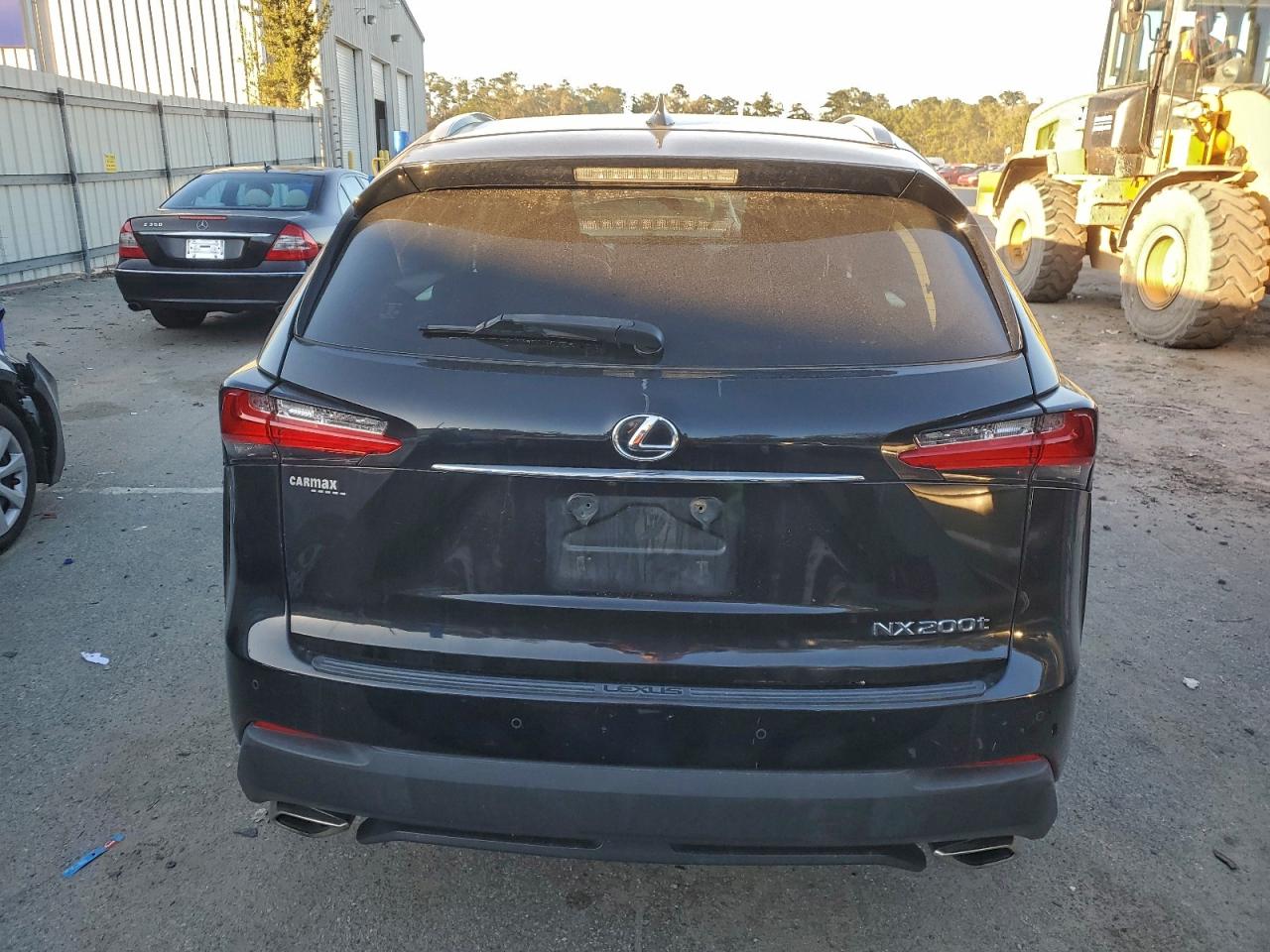 Lexus NX 200t Base Image 12