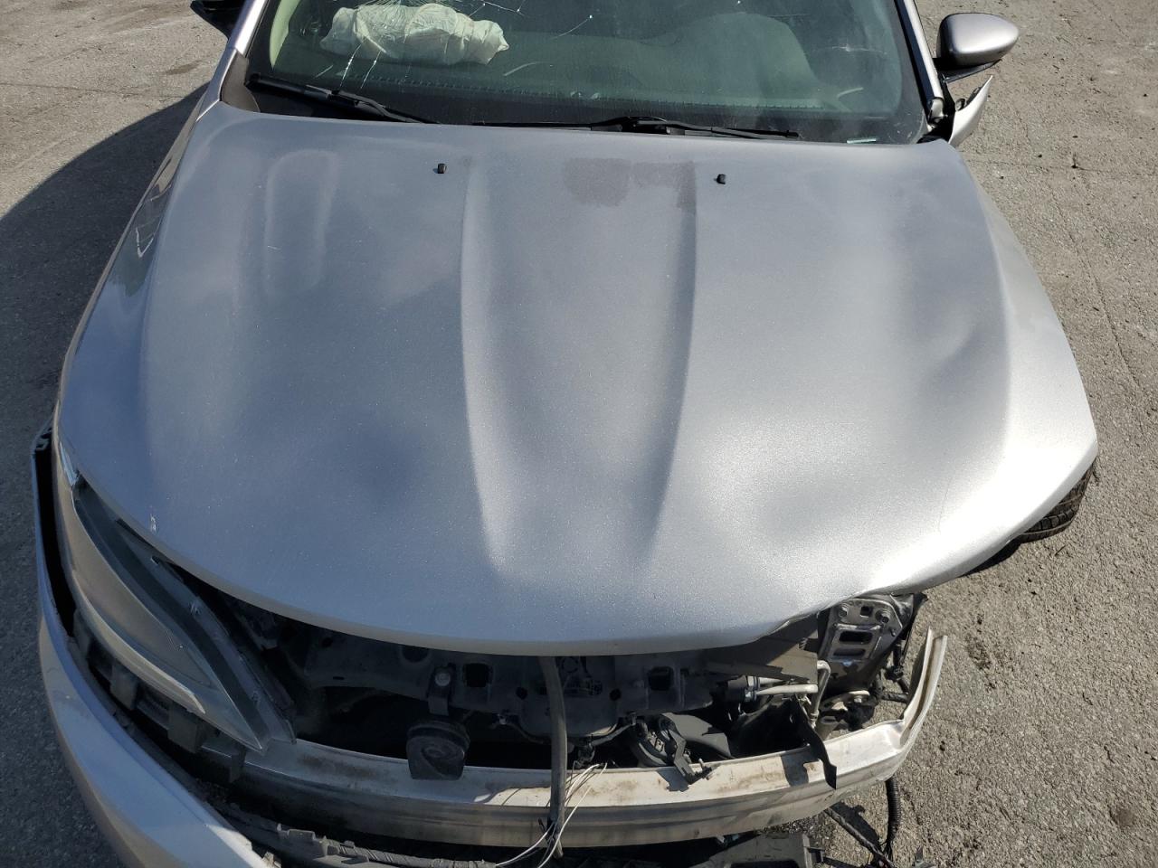 Chrysler 200 C Image 5