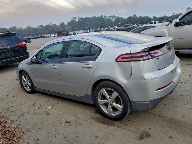 Chevrolet Volt Image 2