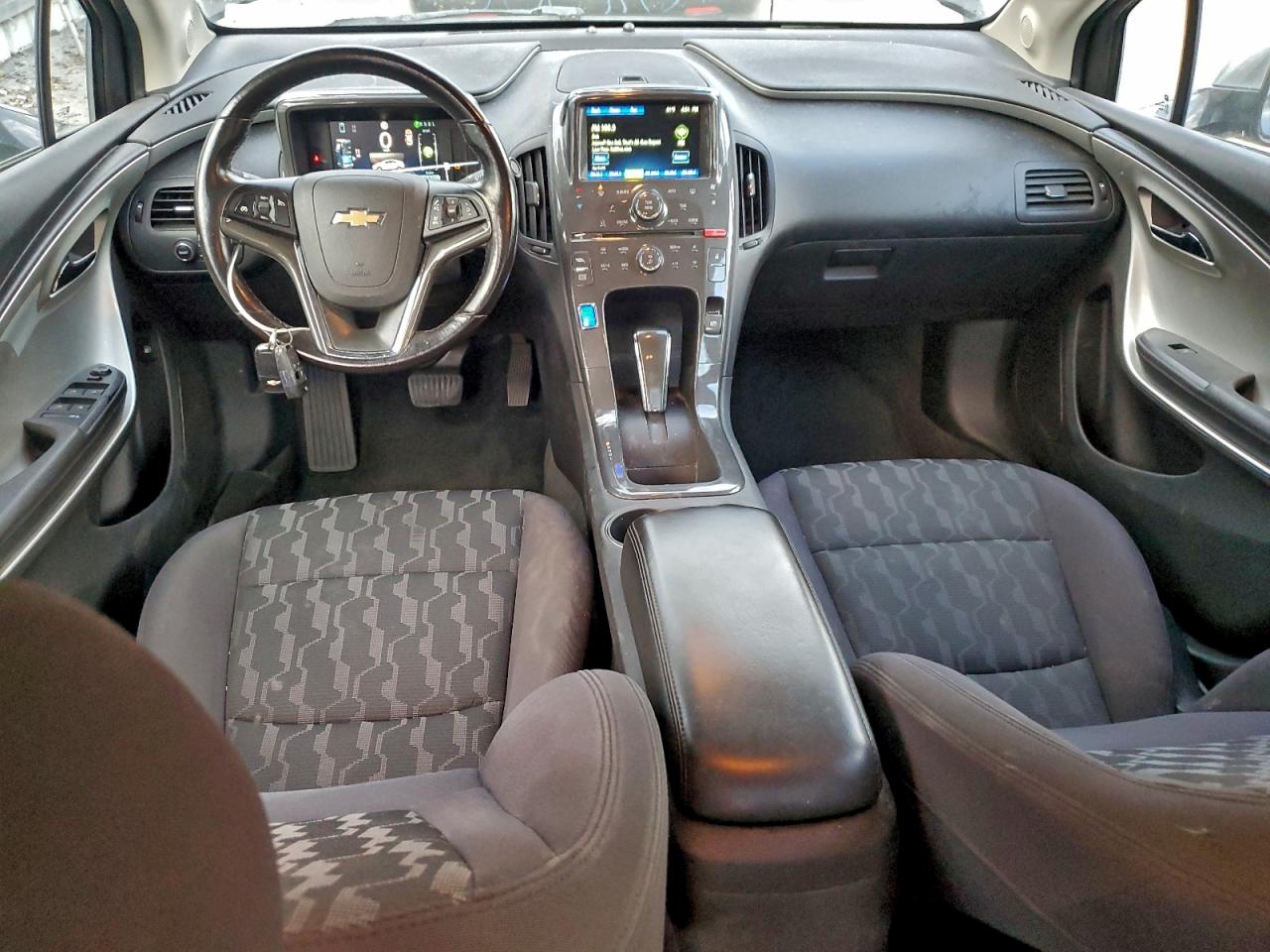 Chevrolet Volt Image 6