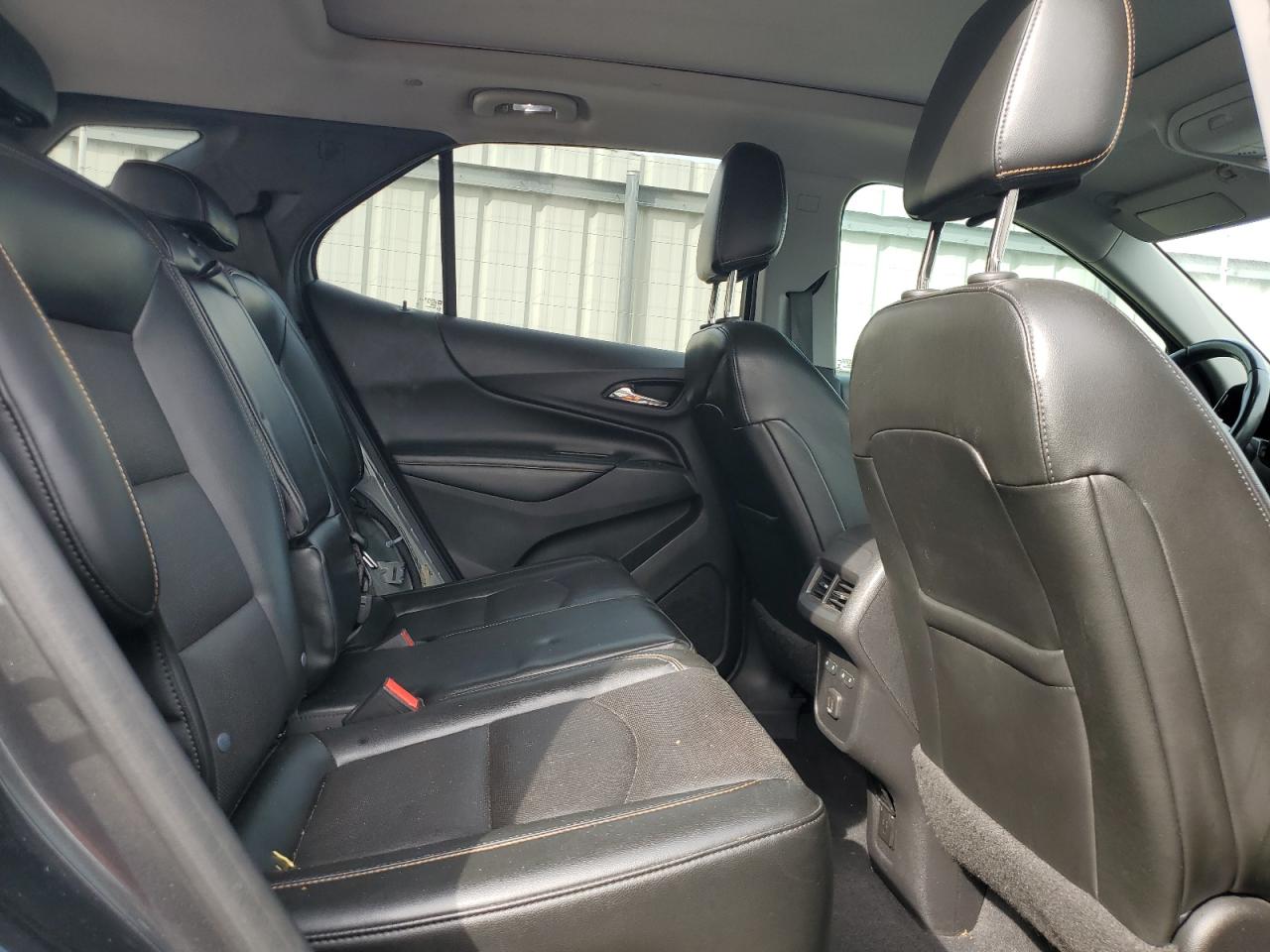 Chevrolet Equinox Premier Image 5