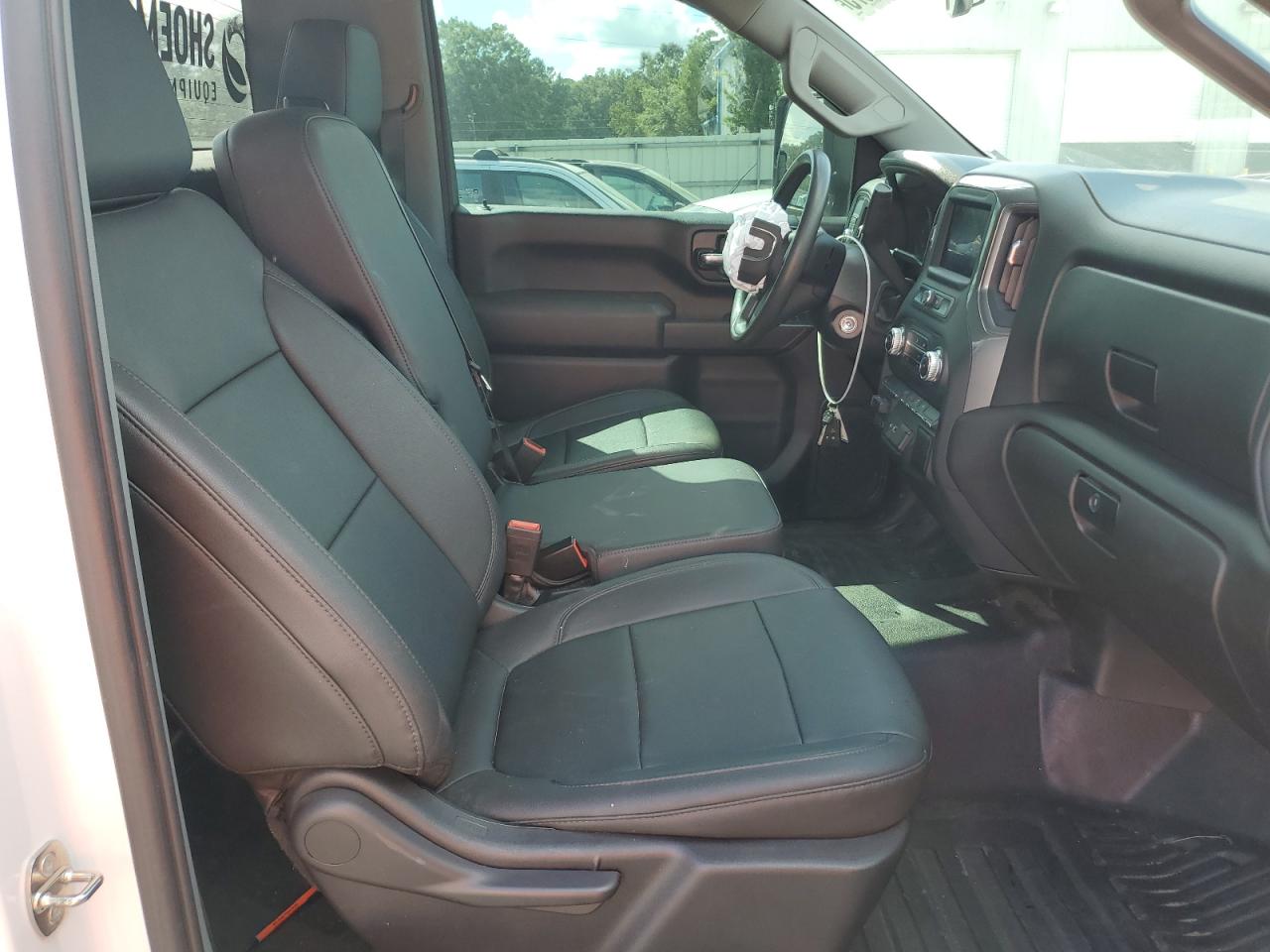 GMC Sierra C2500 Heavy Duty Image 12