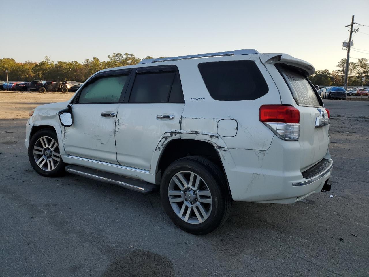 Toyota 4Runner Sr5 Image 6