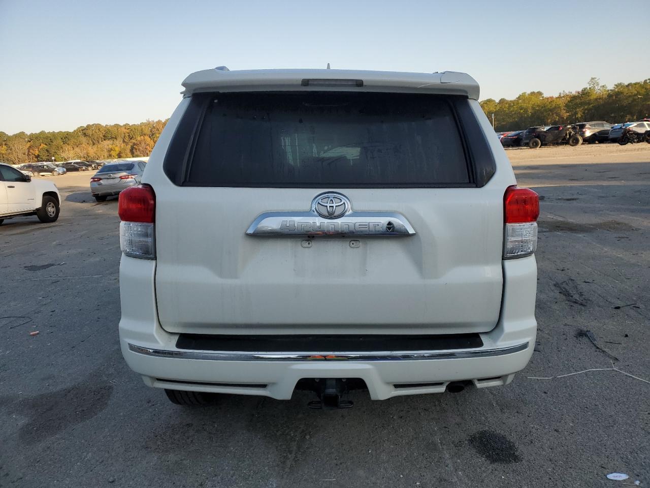 Toyota 4Runner Sr5 Image 4