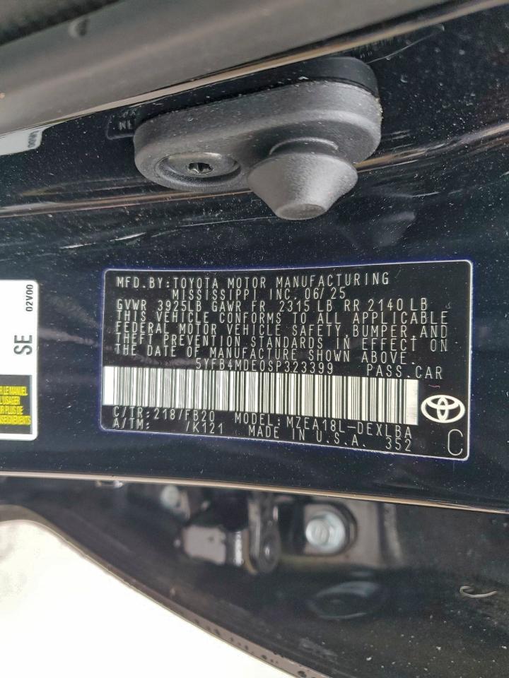 Toyota Corolla Le Image 8