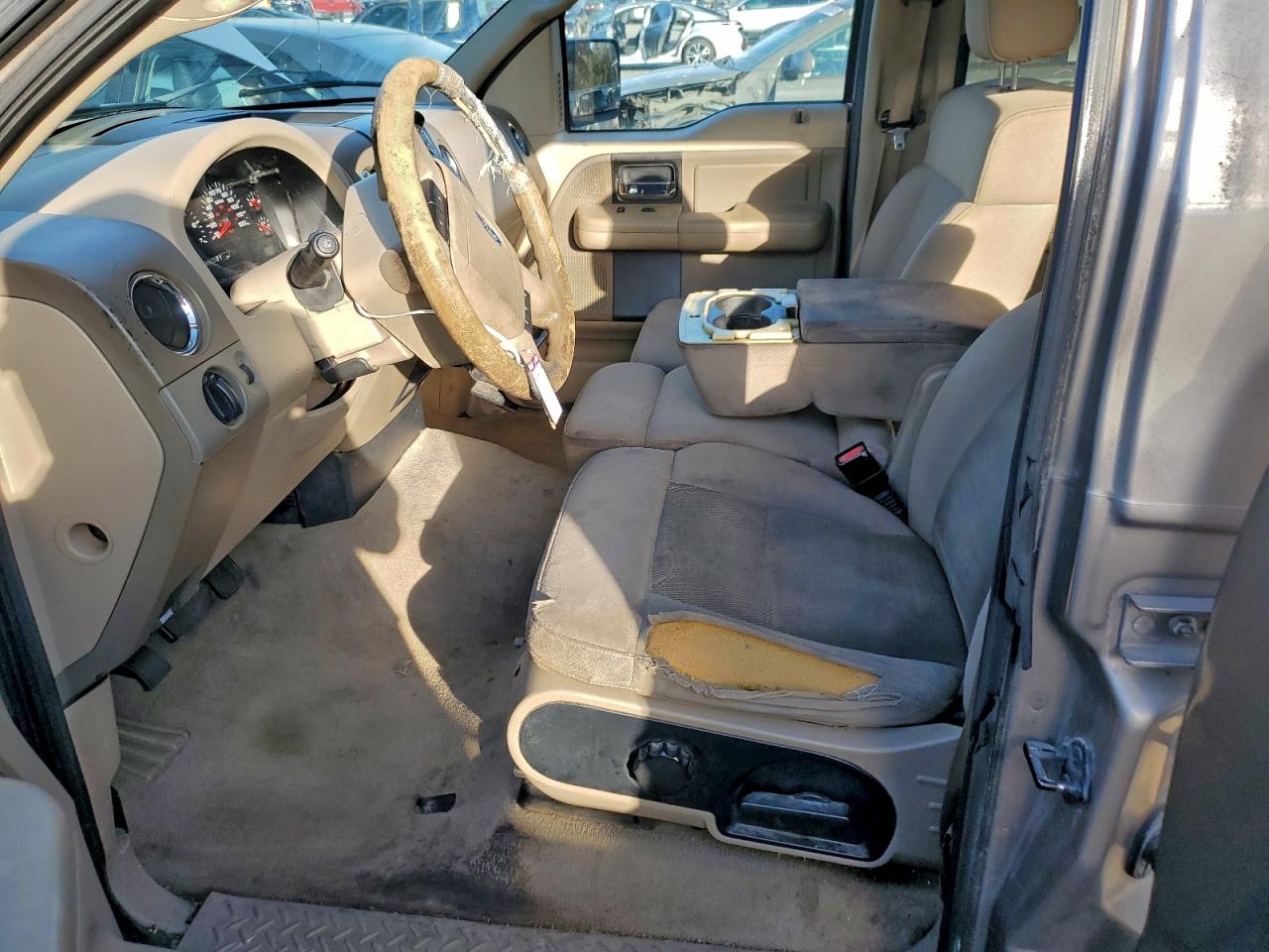 Ford F-150 Supercrew Image 11