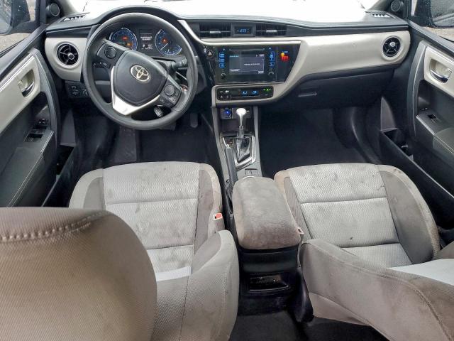 Toyota Corolla L Image 4