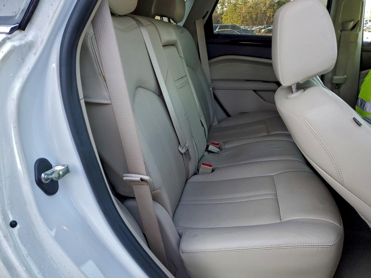 Cadillac SRX Luxury Collection Image 6