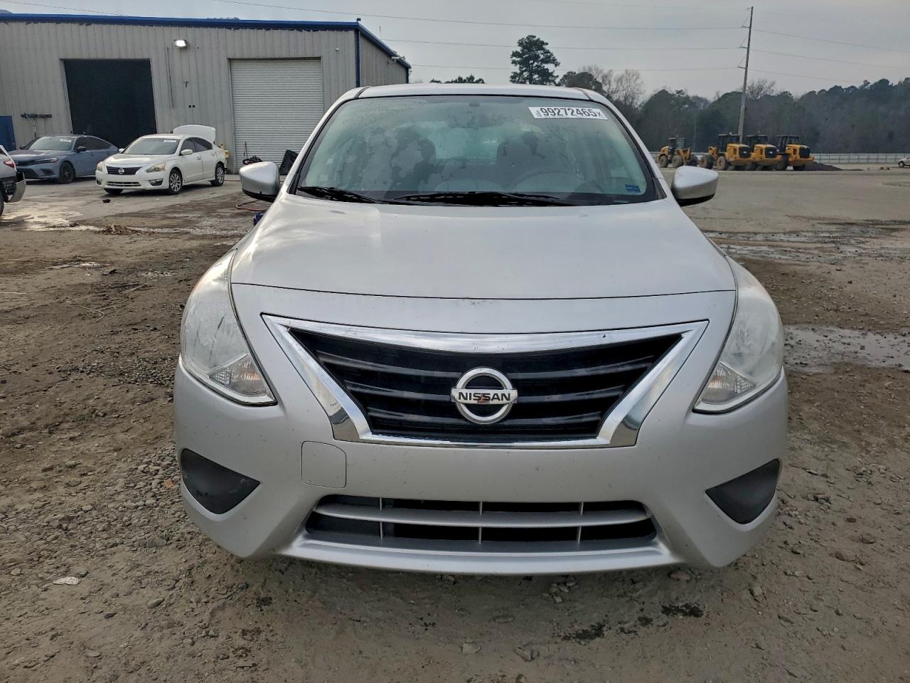 Nissan Versa S Image 11