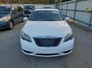 Chrysler 200 Touring Image 6