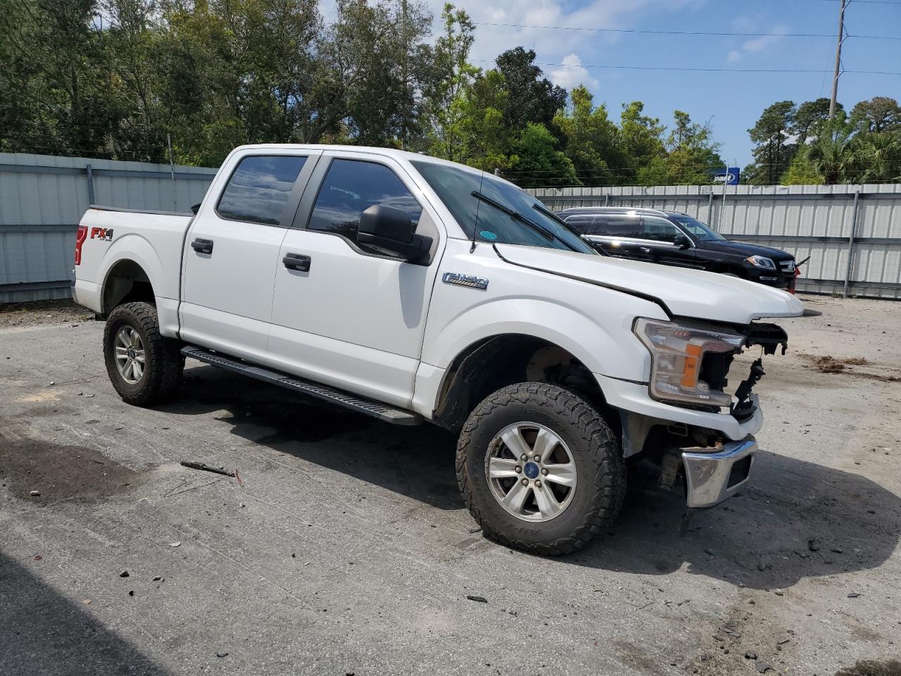 Ford F-150 Supercrew Image 4