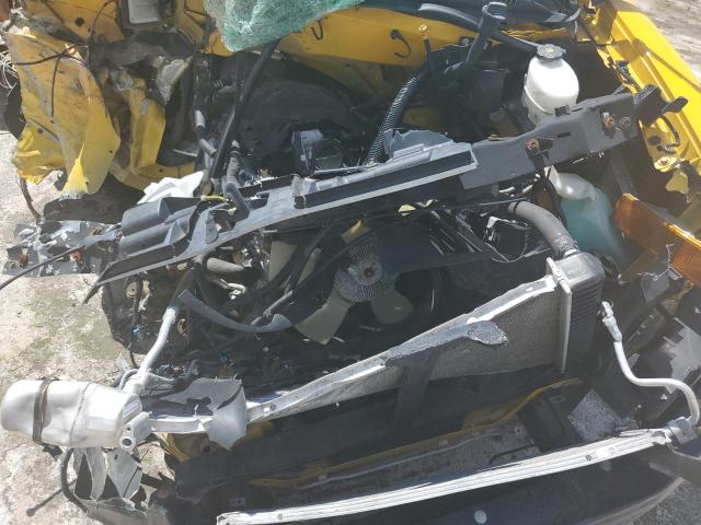 GMC Savana Cutaway G3500 Image 13