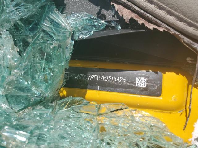 GMC Savana Cutaway G3500 Image 12