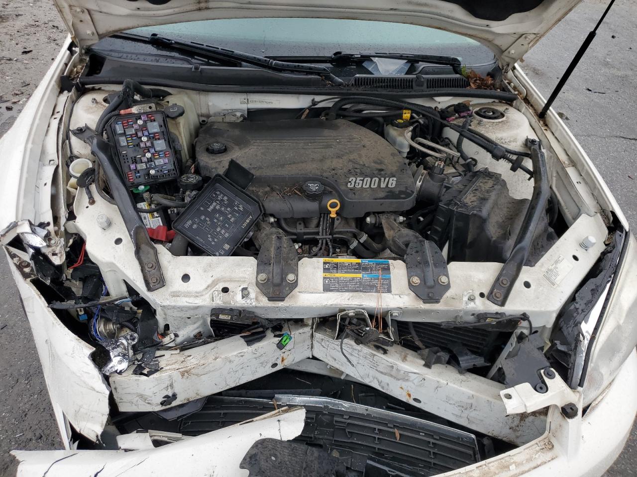 Chevrolet Impala 1lt Image 12