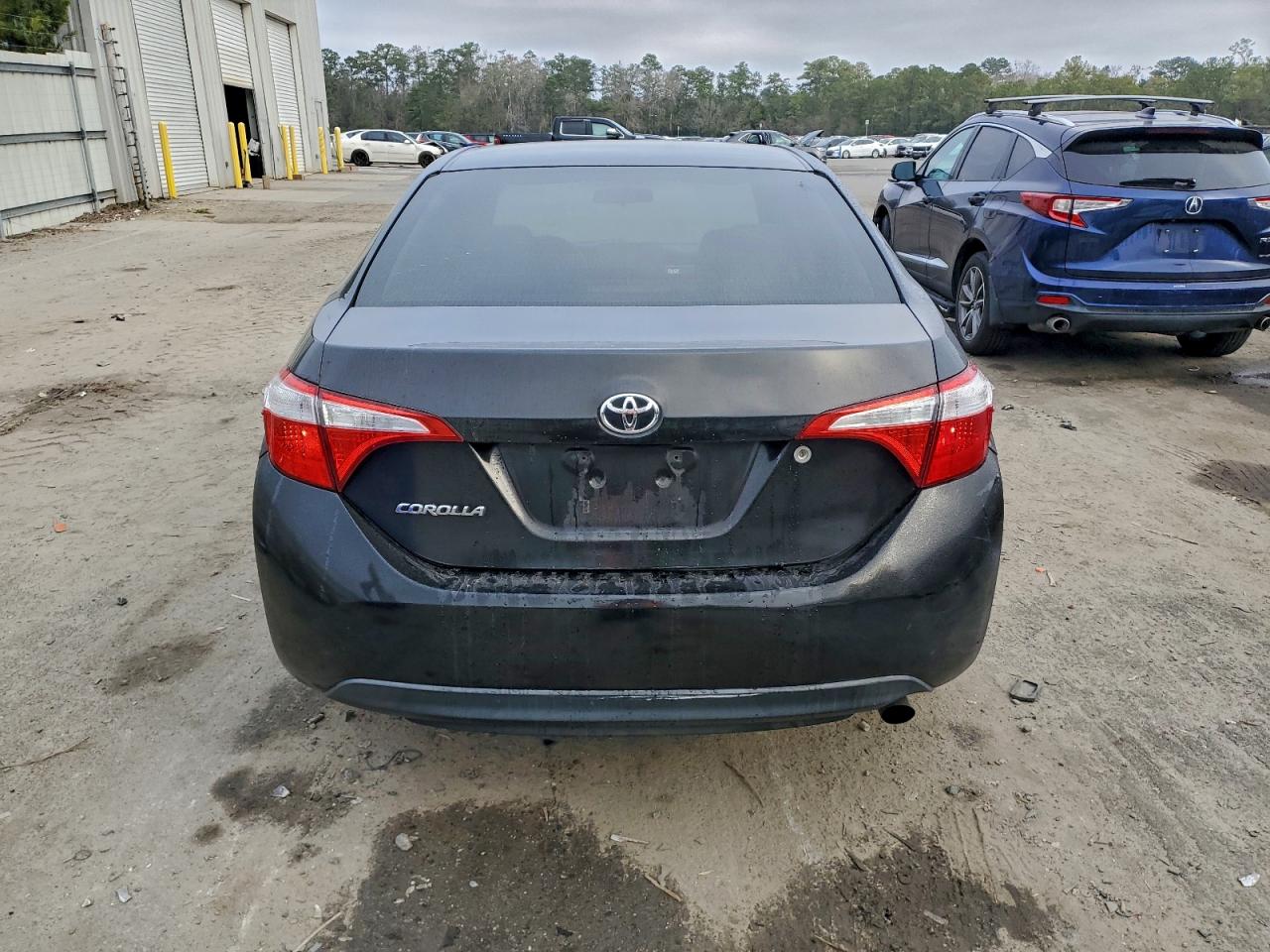 Toyota Corolla L Image 5