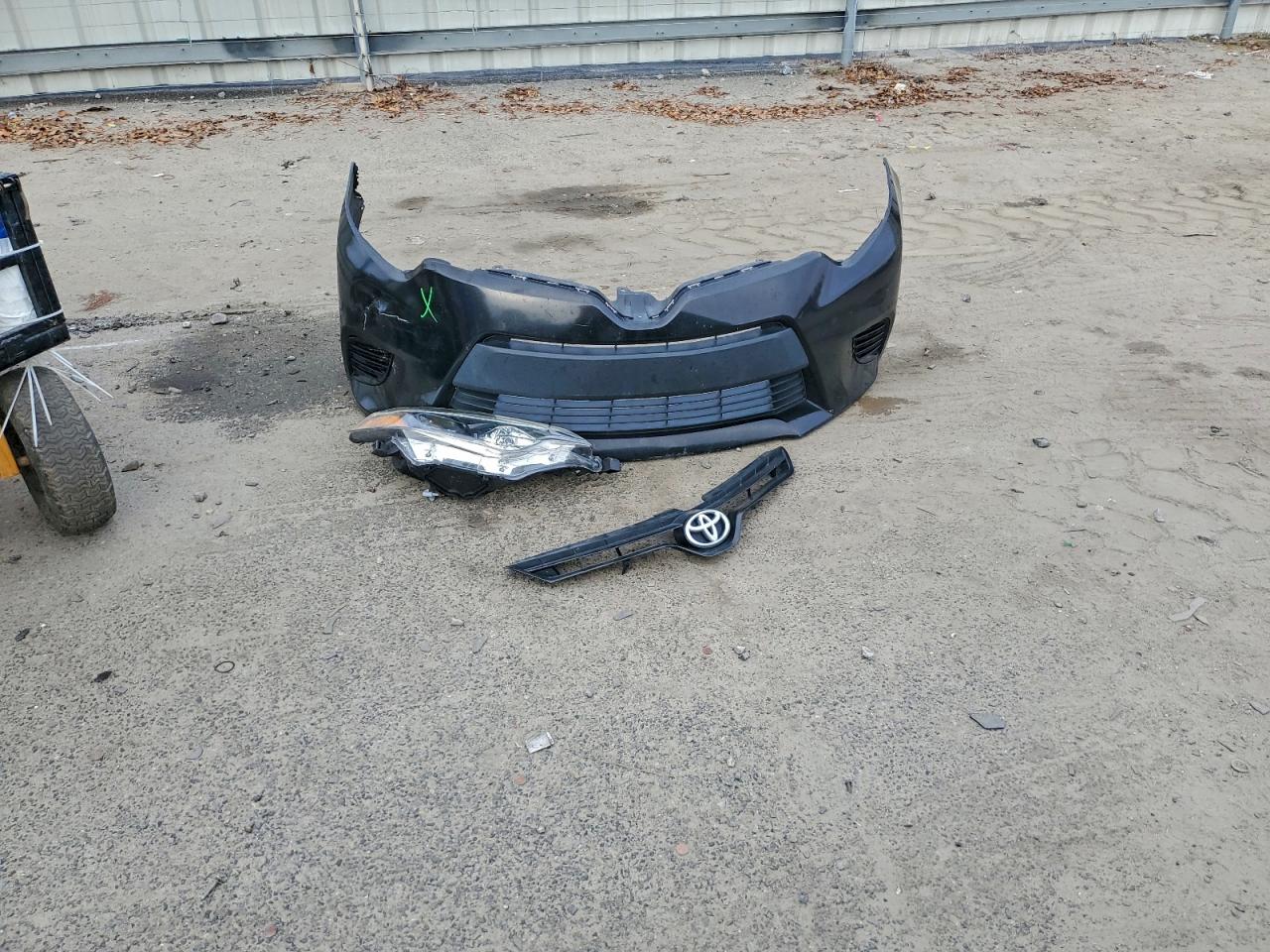 Toyota Corolla L Image 8