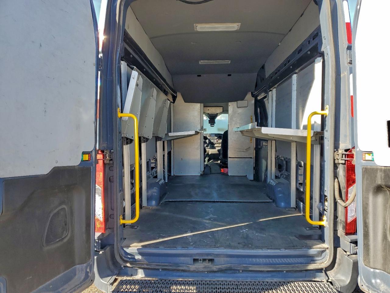 Ford Transit T-250 Image 11