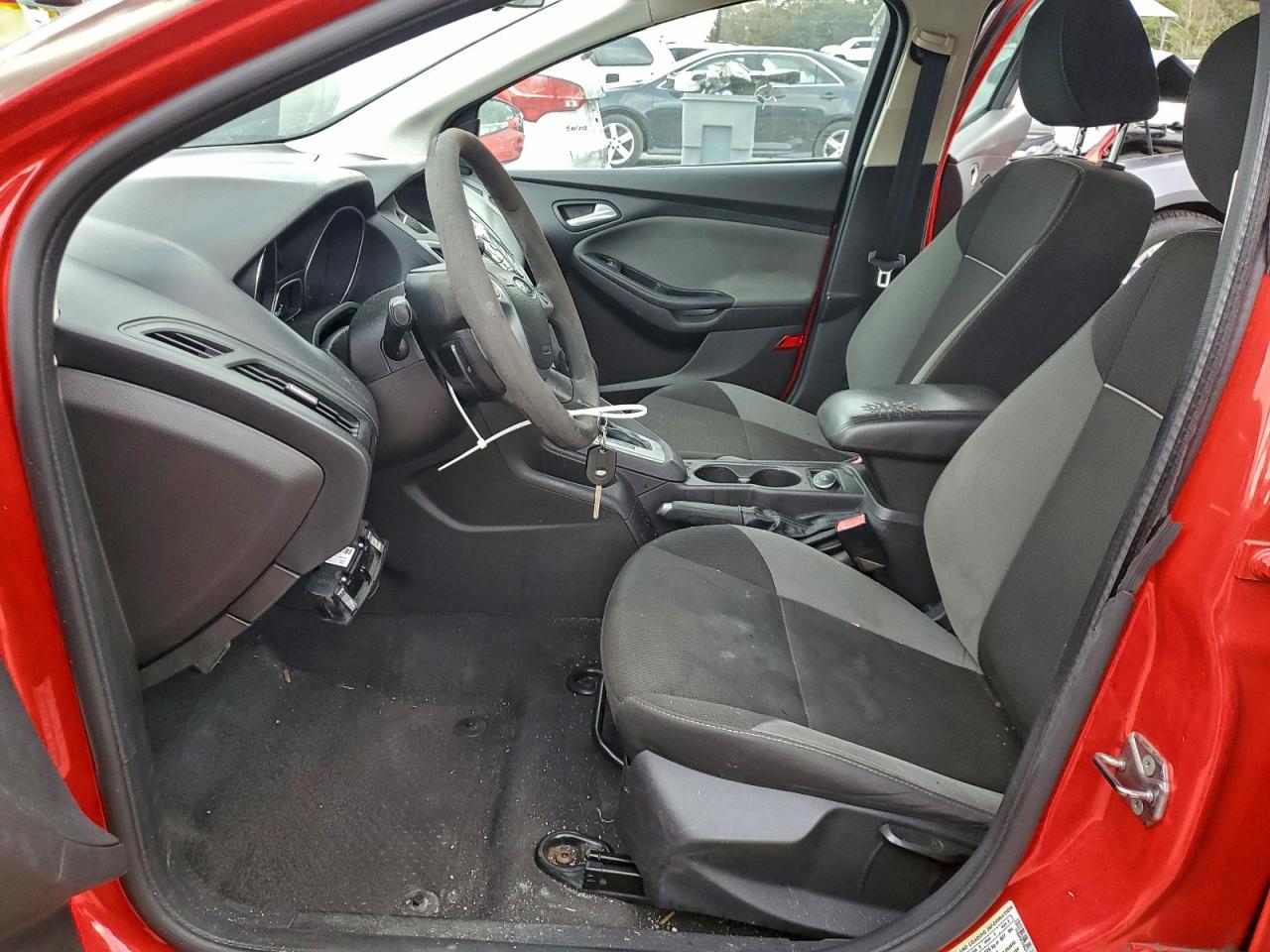 Ford Focus Se Image 8