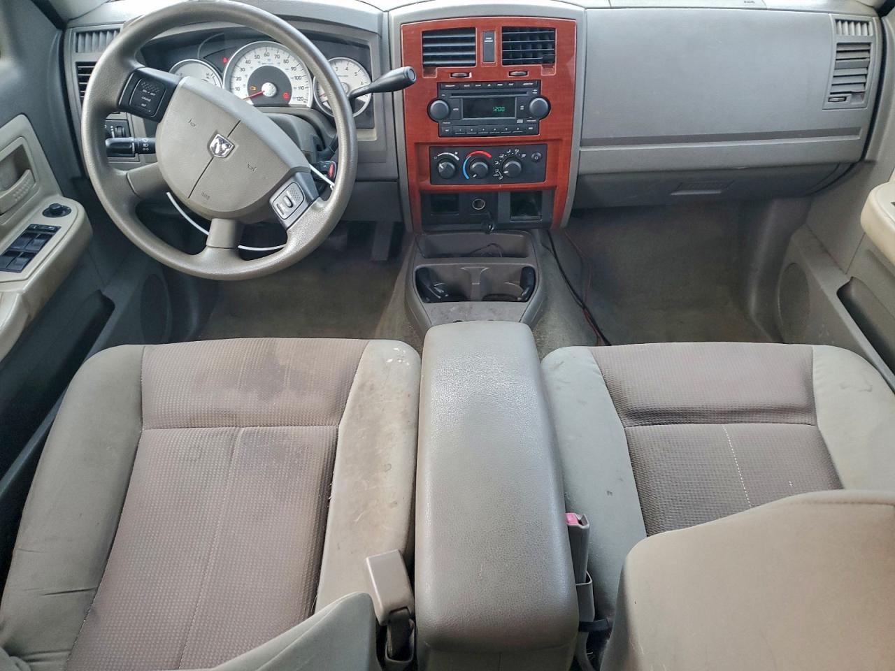 Dodge Dakota Quad Slt Image 9