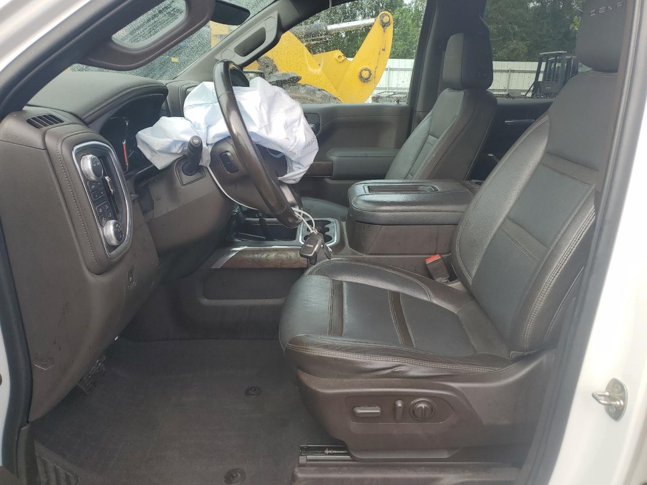 GMC Sierra K1500 Denali Image 10