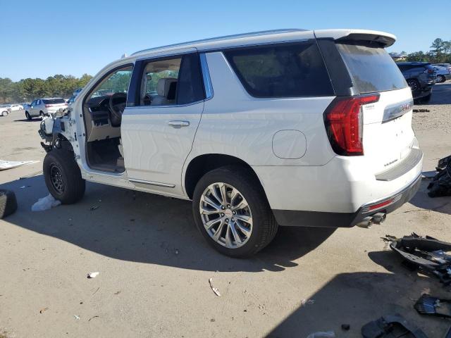 GMC Yukon Denali Image 14