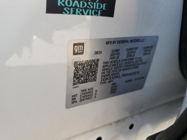 GMC Yukon Denali Image 8