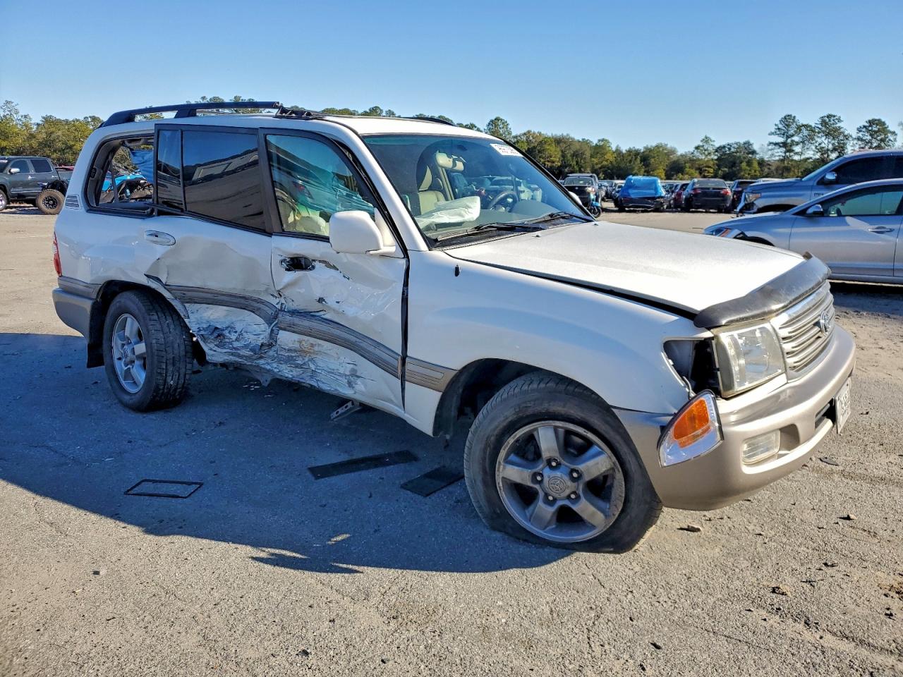 Toyota Land Cruis Image 4