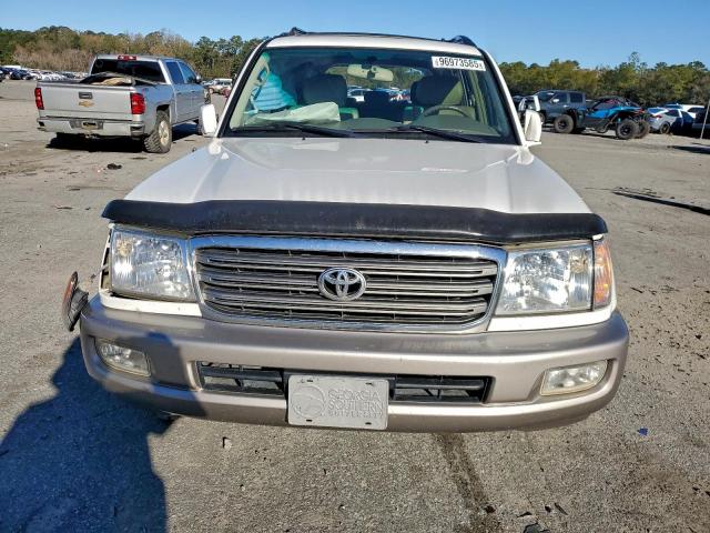 Toyota Land Cruis Image 3