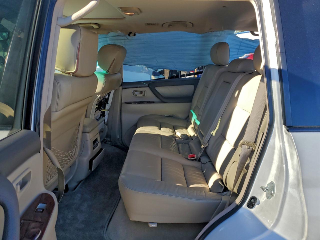 Toyota Land Cruis Image 8