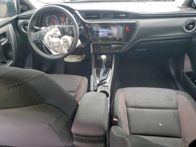 Toyota Corolla L Image 8