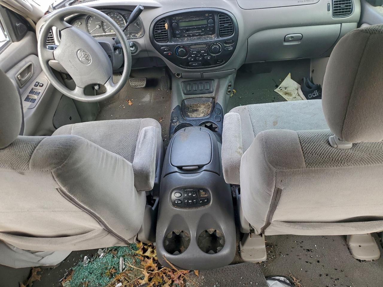 Toyota Sequoia Sr5 Image 7