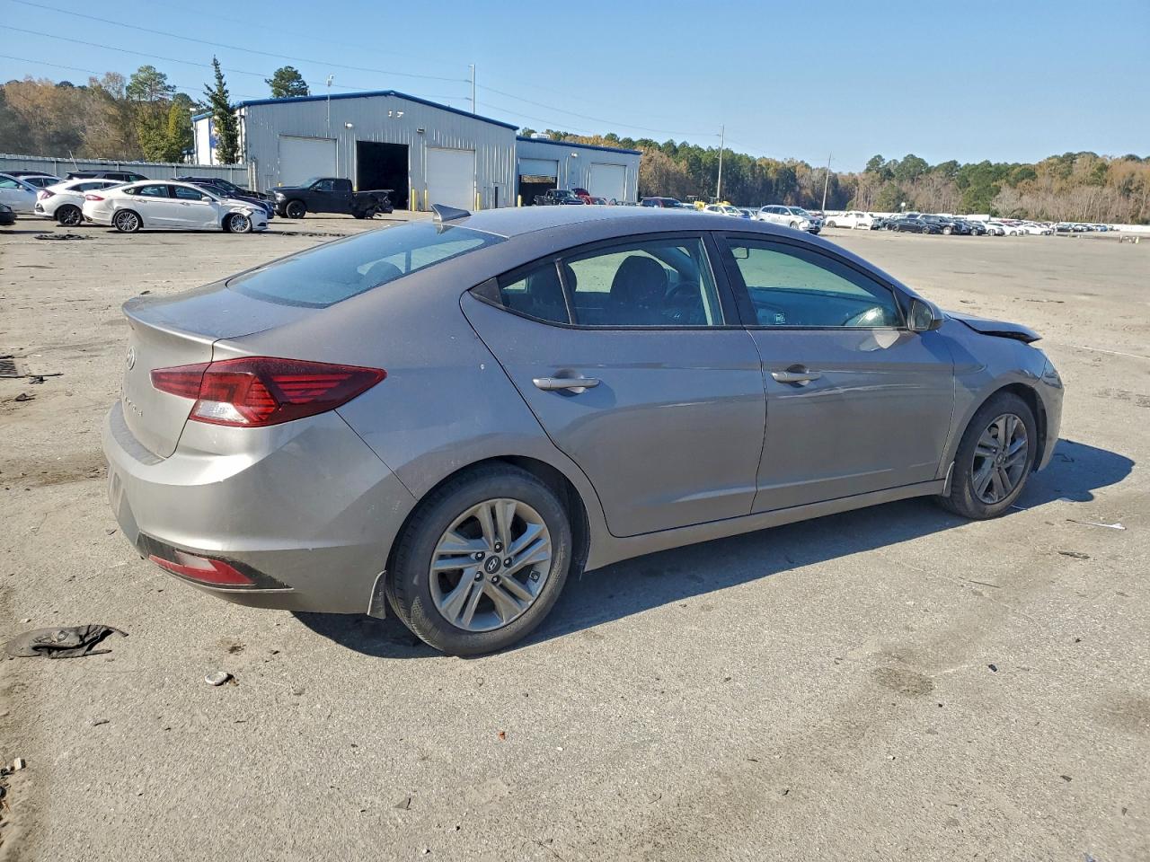 Hyundai ELANTRA Sel Image 7