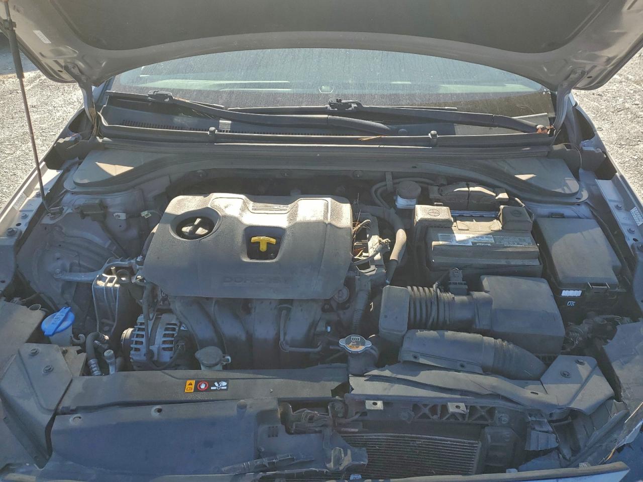 Hyundai ELANTRA Sel Image 6