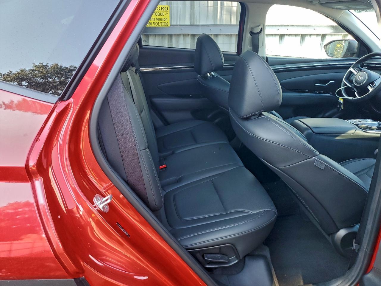 Hyundai TUCSON Limited Image 10