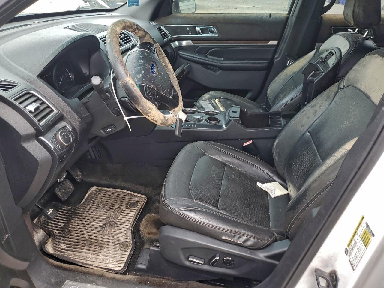 Ford Explorer Limited Image 8