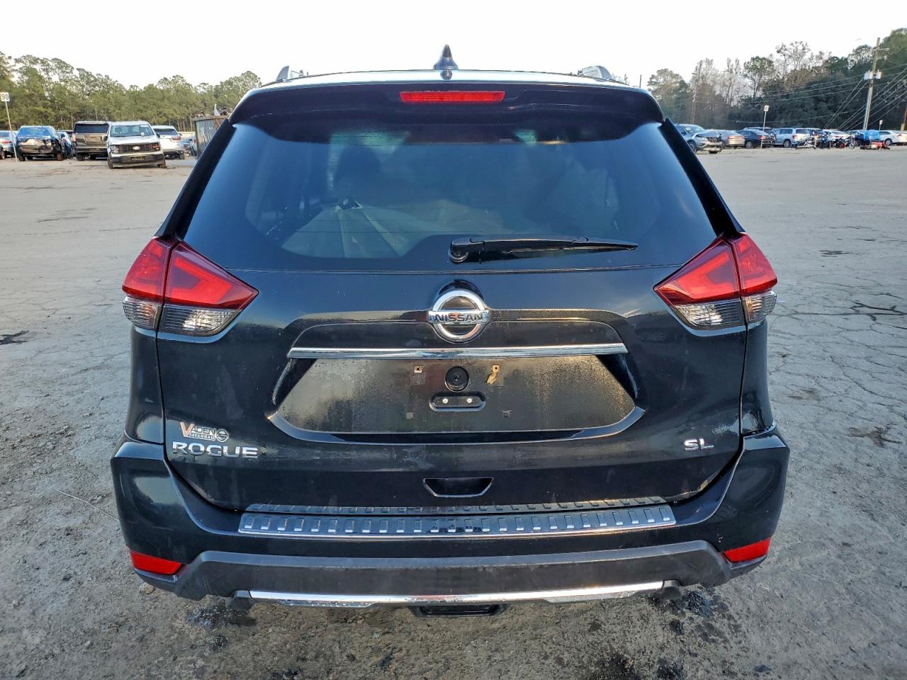 Nissan Rogue S Image 5