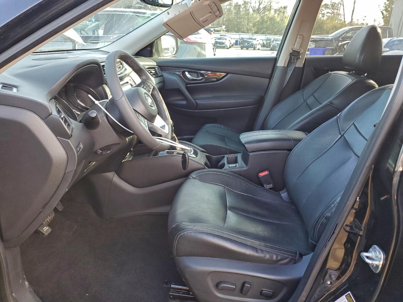 Nissan Rogue S Image 10